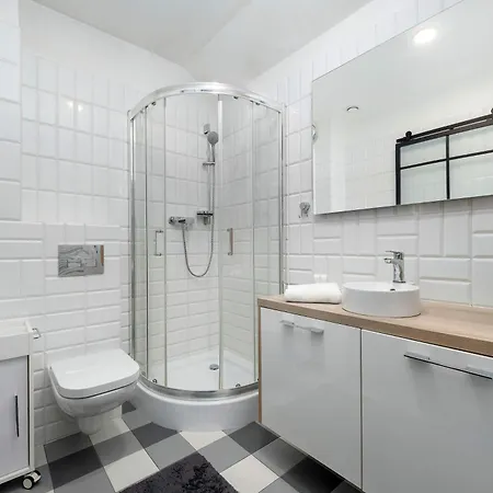 Przytulne Z Ogrodkiem By Renters فروتسواف